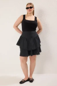 Trendyol Curve Black Weaving Plus Size Skirt - Image 3