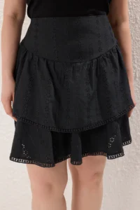 Trendyol Curve Black Weaving Plus Size Skirt - Image 4