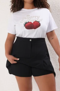 Trendyol Curve Black pleated Weaving Plus Size Shorts Skirt - Image 4