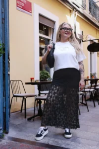 Trendyol Curve Black Lace A-line Mini Lined Plus Size Skirt - Image 3