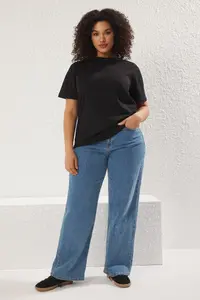 Trendyol Curve Black Regular Fit Tie Back Detailed Knitting Plus Size T-Shirt - Image 2