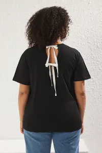 Trendyol Curve Black Regular Fit Tie Back Detailed Knitting Plus Size T-Shirt - Image 5