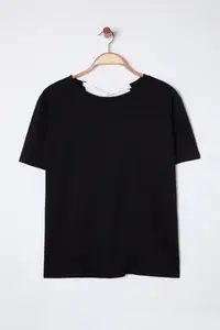 Trendyol Curve Black Regular Fit Tie Back Detailed Knitting Plus Size T-Shirt - Image 8