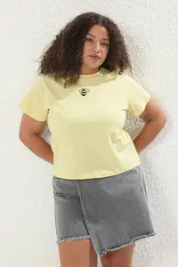 Trendyol Curve Yellow Crew Neck Embroidered Crop Knitting Plus Size T-Shirt