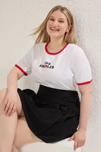 Trendyol Curve White Crew Neck Basic Fit Los Angeles  Printed 100% Cotton Plus Size Knitting Tshirt - Image 2