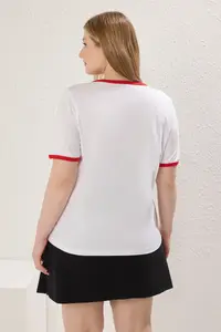 Trendyol Curve White Crew Neck Basic Fit Los Angeles  Printed 100% Cotton Plus Size Knitting Tshirt - Image 5