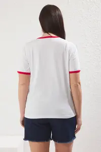 Trendyol Curve White Crew Neck Basic Fit New York Printed 100% Cotton Plus Size Knitting Tshirt - Image 5