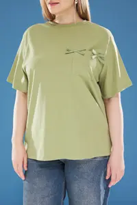 Trendyol Curve Khaki Loose Fit with pocket Fiyonk Detailed Plus Size T-Shirt - Image 3