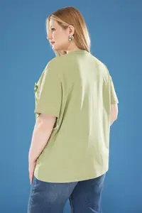 Trendyol Curve Khaki Loose Fit with pocket Fiyonk Detailed Plus Size T-Shirt - Image 5