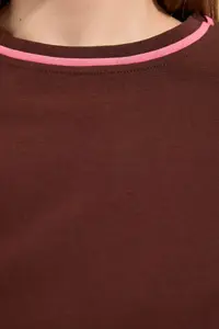 Trendyol Curve Brown Crew Neck Biye Detailed Basic Plus Size T-Shirt - Image 3