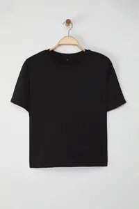 Trendyol Curve Black Regular Fit Crop Plus Size T-Shirt - Image 6