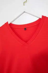 Trendyol Curve Red Regular Fit V-neck Plus Size T-Shirt - Image 5