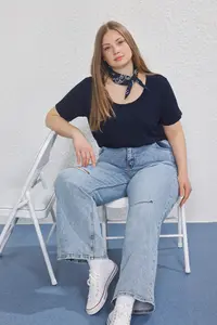 Trendyol Curve Navy Blue Regular Fit Cowl Neck Plus Size T-Shirt - Image 5