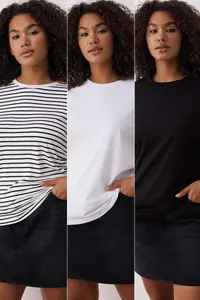 Trendyol Curve Black-White 3 Sets Paket Plus Size T-Shirt