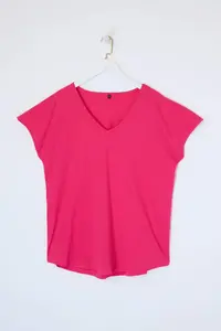 Trendyol Curve Pink V-neck LONG Size Plus Size T-Shirt - Image 4