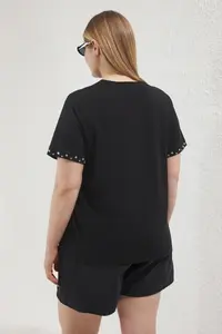 Trendyol Curve Black Stone Accessory Detailed Regular Pattern Plus Size Knitting T-Shirt - Image 4