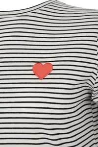Trendyol Curve Black Heart Embroidered Regular/Normal Pattern Knitting T-Shirt - Image 6