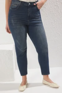 Trendyol Curve Dark Blue High Waist Destroy Detailed Flexible skinny jeans - Image 3