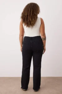 Trendyol Curve Black High Waist comfort Straight Fit plus size jeans - Image 4