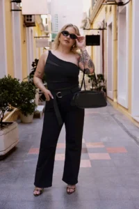 Trendyol Curve Solmayan Black High Waist Plus Size Straight Fit jeans