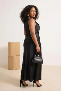 Trendyol Curve Black Satin Weaving Plus Size Dress - Image 2