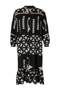 Trendyol Curve Black Midi Wide Cut Border Pattern Detailed Boho Weaving Plus Size Dress - Image 4