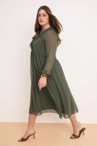 Trendyol Curve Khaki Siphon V-neck with flywheel Maxi Weaving Plus Size Dress - Image 2