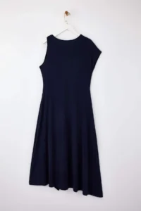 Trendyol Curve Navy Blue Asymmetric Yaka Accessory Detailed Knitting Plus Size Dress - Image 8