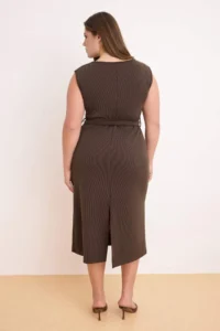 Trendyol Curve Brown Modal Soft Touch Flowy Knitting Plus Size Dress - Image 4