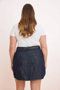 Trendyol Curve Dark Blue Belt Detailed Skirt Look 100% Cotton Non-Stretch Denim Shorts Skirt - Image 5