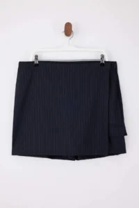 Trendyol Curve Limited Edition Navy Blue Striped Mini Plus Size Shorts Skirt - Image 9