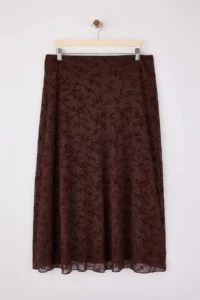 Trendyol Curve Brown Flok Patterned Knitting Plus Size Skirt - Image 5