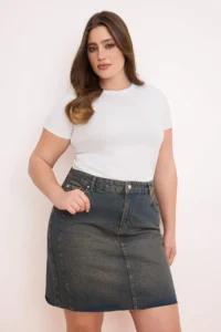 Trendyol Curve Mavi Soluk Efekt Vintage High Waist Mini 100% Cotton Non-Stretch denim Skirt - Image 2