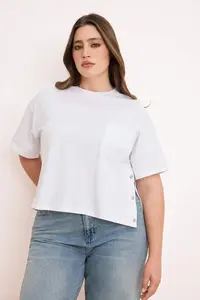 Trendyol Curve White Crew Neck Snap Button Detailed Knitting Plus Size Oversized Crop Size T-Shirt