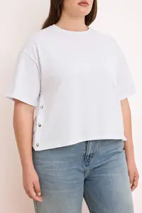 Trendyol Curve White Crew Neck Snap Button Detailed Knitting Plus Size Oversized Crop Size T-Shirt - Image 3
