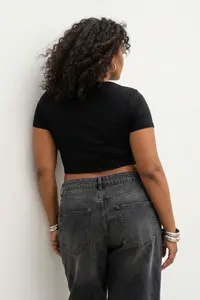 Trendyol Curve Black Flexible Fitted Basic Crew Neck Short Size Plus Size T-Shirt - Image 2