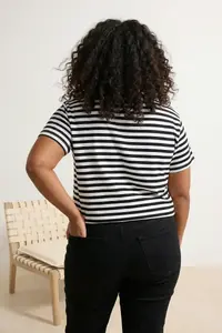 Trendyol Curve Red Striped Thick Cotton Slogan Embroidery Detailed Knitting Plus Size T-Shirt - Image 3