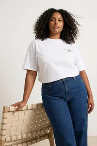 Trendyol Curve White 100% Cotton Front and Back Printed Oversized Fit Crew Neck Knitting T-Shirt - Image 2