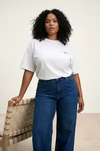 Trendyol Curve White 100% Cotton Front and Back Printed Oversized Fit Crew Neck Knitting T-Shirt - Image 3
