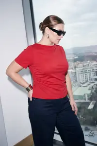 Trendyol Curve Limited Edition Red Drapeli Flexible Knitting Plus Size T-Shirt - Image 2