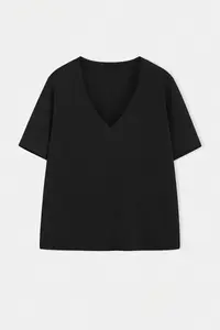 Trendyol Curve Black-White 2 Sets Paket Regular Fit Crop/Short Size V-neck Basic Plus Size T-Shirt - Image 4