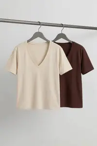 Trendyol Curve Brown-Beige 2 Sets Paket Regular Fit Crop/Short Size V-neck Basic Plus Size T-Shirt