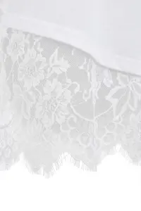 Trendyol Curve Ecru Skirt Ucu Lace Detailed Plus Size T-Shirt - Image 5