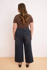 Trendyol Curve Brown High Waist Dart Detailed 100% Cotton Non-Stretch culotte Fit jeans - Image 4