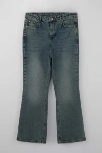 Trendyol Curve Dark Blue High Waist comfort/Flexible Flare Fit flared leg plus size jeans - Image 5
