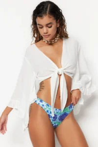 TRENDYOLMİLLA Beach Crop Clothing Ecru Weaving with flywheel Blouse - Image 3