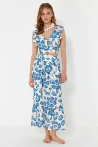 TRENDYOLMİLLA flower patterned Weaving with flywheel Beach Blouse-Skirt Set