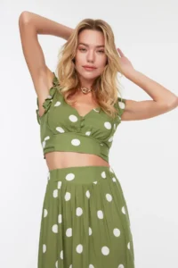 TRENDYOLMİLLA Polka Dot Weaving with flywheel Beach Blouse-Skirt Set - Image 3