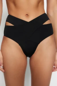TRENDYOLMİLLA Black Cut Out/Window Detailed hipster High Waist Bikini Bottom - Image 3