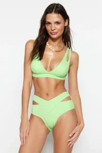 TRENDYOLMİLLA Light Green Cut Out/Pencereli High Waist Regular Core Bikini Bottom - Image 2
